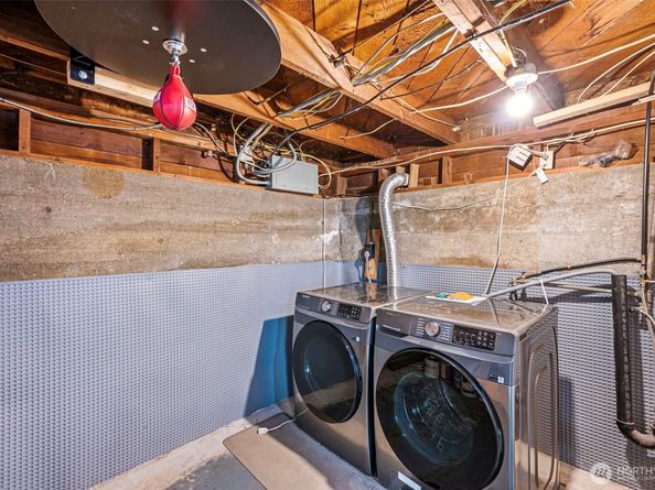 10728 Stone Avenue N, Seattle WA 98133
