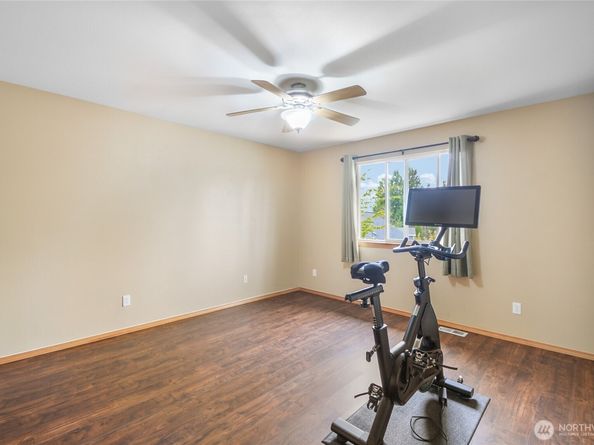 4305 136th Street SE, Mill Creek WA 98012