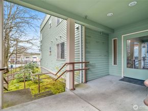 7223 NE 175th Street 108, Kenmore WA 98028