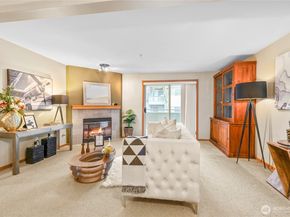 7223 NE 175th Street 108, Kenmore WA 98028