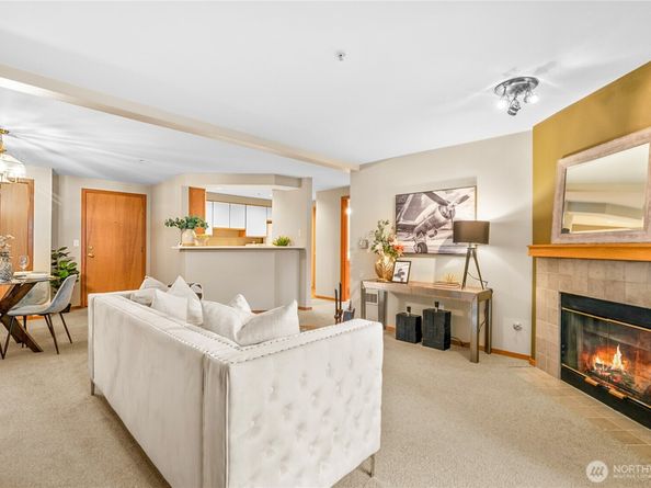 7223 NE 175th Street 108, Kenmore WA 98028