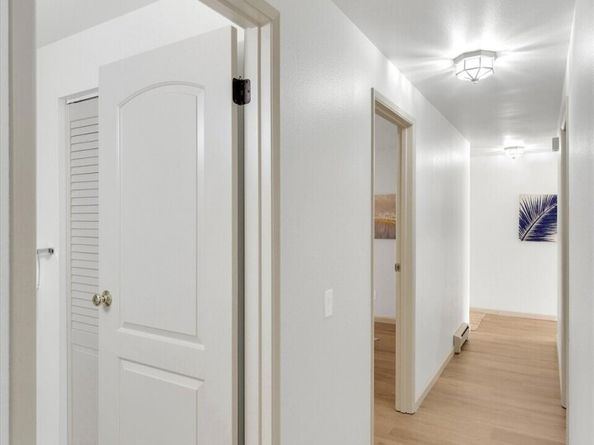 10218 NE 16th Street Q7, Bellevue WA 98004