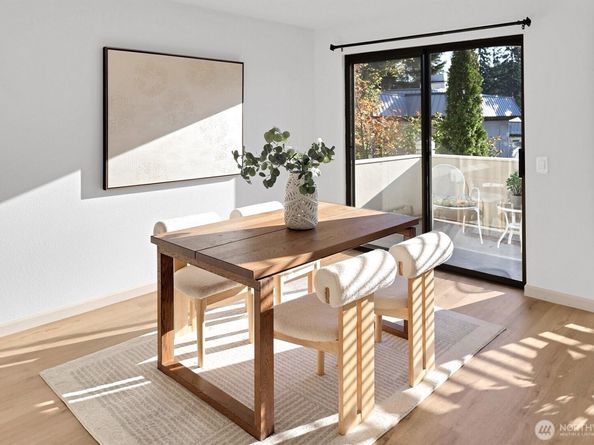 10218 NE 16th Street Q7, Bellevue WA 98004