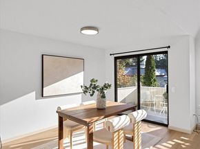10218 NE 16th Street Q7, Bellevue WA 98004