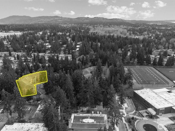 1822 152nd E308, Bellevue WA 98007