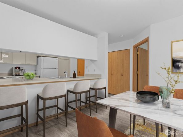 1822 152nd E308, Bellevue WA 98007