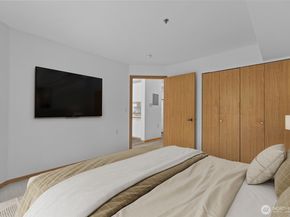 1822 152nd E308, Bellevue WA 98007