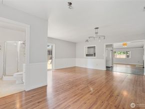 17004 11th Avenue NE, Shoreline WA 98155