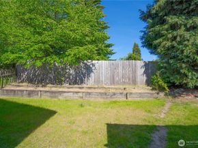 17004 11th Avenue NE, Shoreline WA 98155