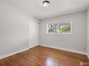 17004 11th Avenue NE, Shoreline WA 98155