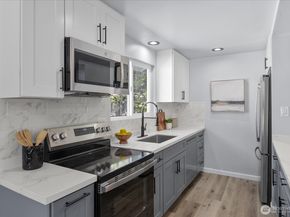 11250 57th Avenue S, Seattle WA 98178
