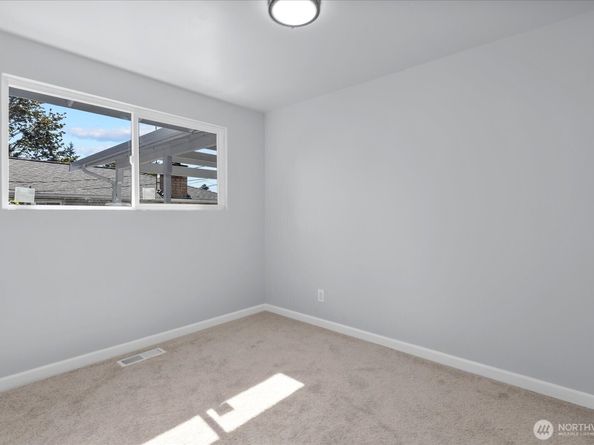 11250 57th Avenue S, Seattle WA 98178