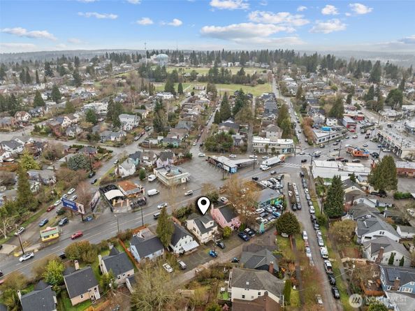 7842 Lake City Way NE, Seattle WA 98115