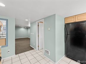 7842 Lake City Way NE, Seattle WA 98115
