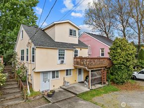 7842 Lake City Way NE, Seattle WA 98115