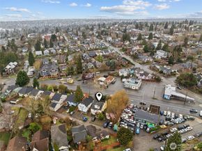 7842 Lake City Way NE, Seattle WA 98115