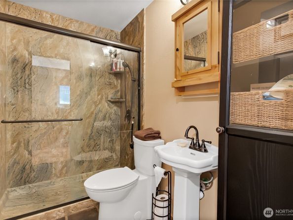 20204 9th Avenue S, Des Moines WA 98198