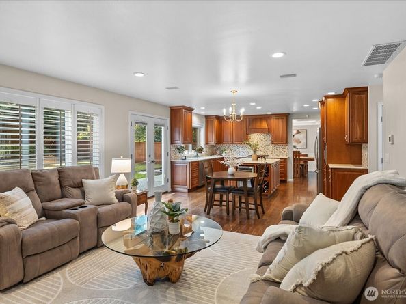 15123 67th Avenue SE, Snohomish WA 98296