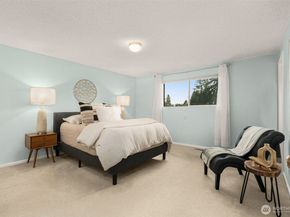 11516 Bartlett Avenue NE, Seattle WA 98125
