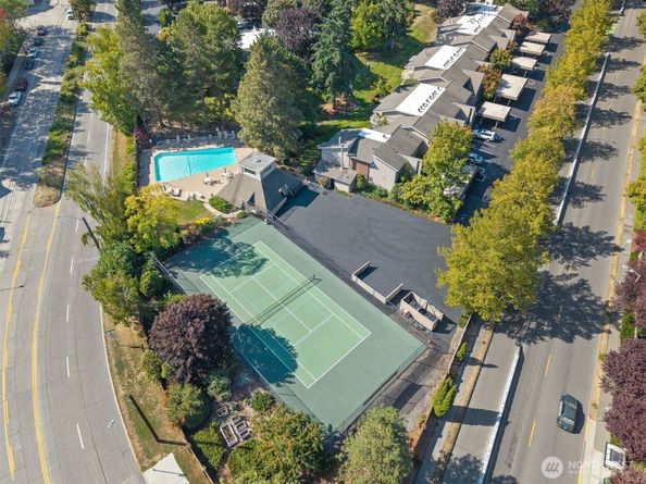 6423 Sand Point Way NE, Seattle WA 98115