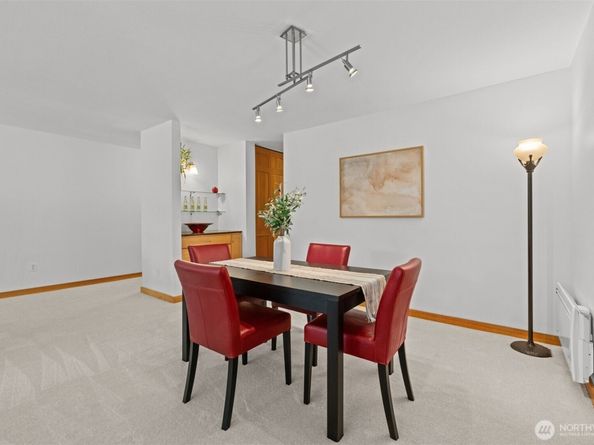6423 Sand Point Way NE, Seattle WA 98115