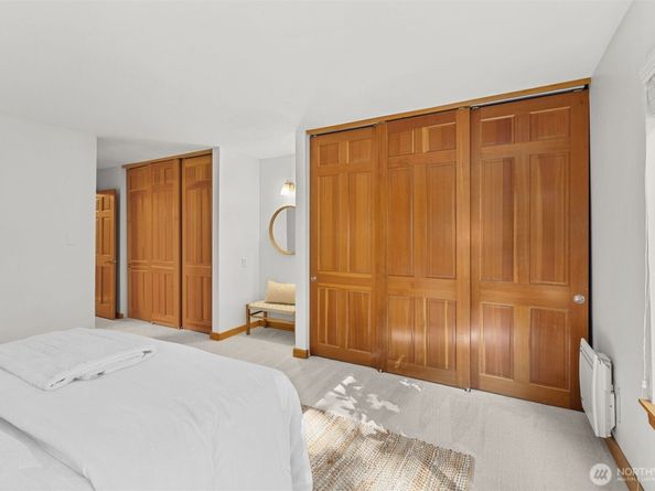 6423 Sand Point Way NE, Seattle WA 98115