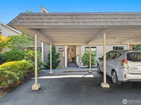 6423 Sand Point Way NE, Seattle WA 98115