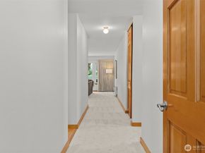 6423 Sand Point Way NE, Seattle WA 98115