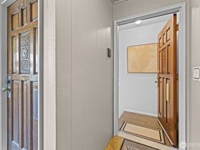 6423 Sand Point Way NE, Seattle WA 98115