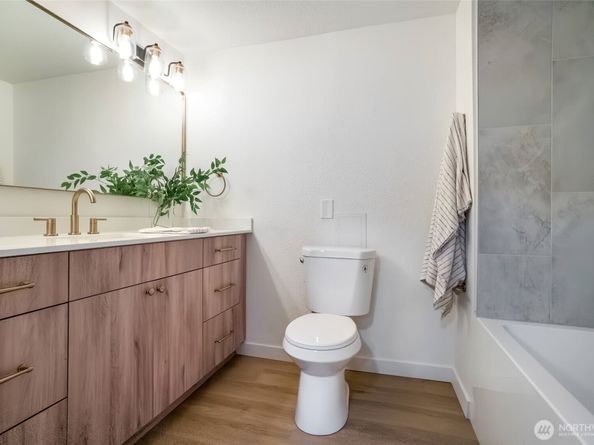 11853 12th Avenue S, Seattle WA 98168
