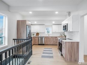 11853 12th Avenue S, Seattle WA 98168
