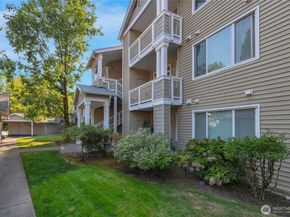15300 112th Avenue NE A304, Bothell WA 98011