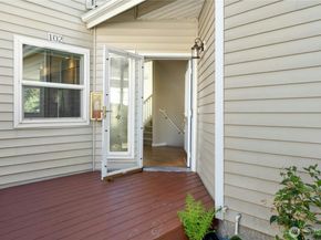 9821 NE Riverbend Drive C102, Bothell WA 98011