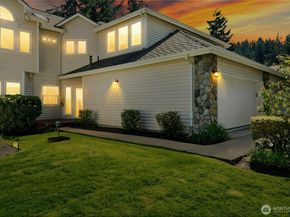 9821 NE Riverbend Drive C102, Bothell WA 98011