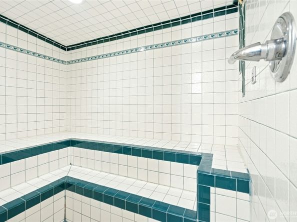 9821 NE Riverbend Drive C102, Bothell WA 98011