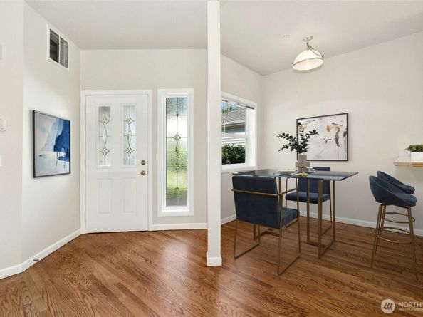 9821 NE Riverbend Drive C102, Bothell WA 98011