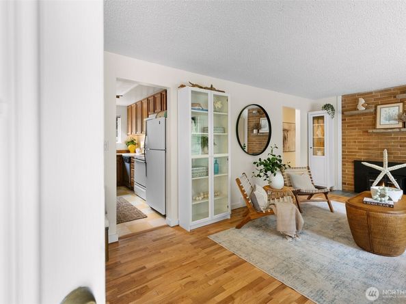 8665 Springridge Road NE, Bainbridge Island WA 98110