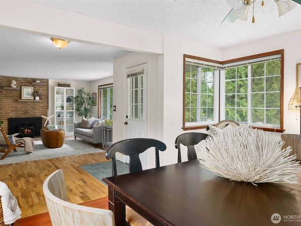 8665 Springridge Road NE, Bainbridge Island WA 98110
