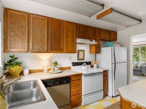 8665 Springridge Road NE, Bainbridge Island WA 98110