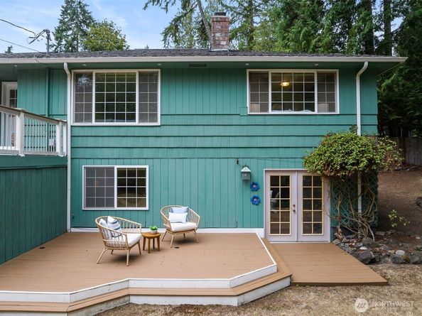 8665 Springridge Road NE, Bainbridge Island WA 98110