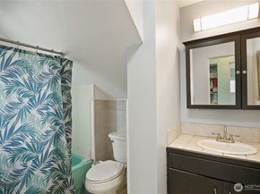 1226 9th Street, Bremerton WA 98337