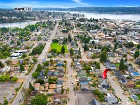 1226 9th Street, Bremerton WA 98337