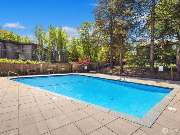 6333 Sand Point Way NE, Seattle WA 98115
