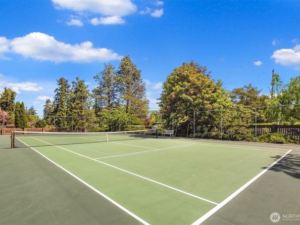 6333 Sand Point Way NE, Seattle WA 98115