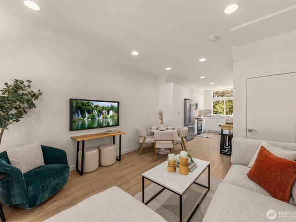 8333 B 12th Avenue NW, Seattle WA 98117