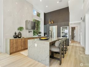 11905 89th Ave NE, Kirkland WA 98034