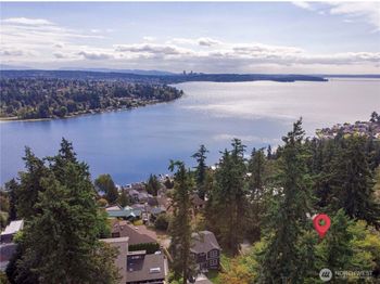 11905 89th Ave NE