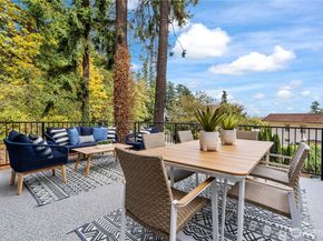 11905 89th Ave NE, Kirkland WA 98034