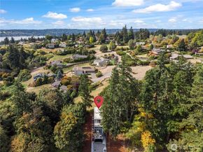 11905 89th Ave NE, Kirkland WA 98034