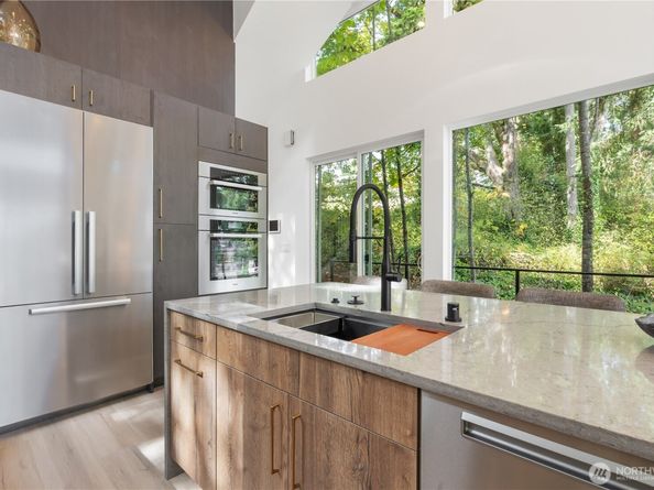 11905 89th Ave NE, Kirkland WA 98034